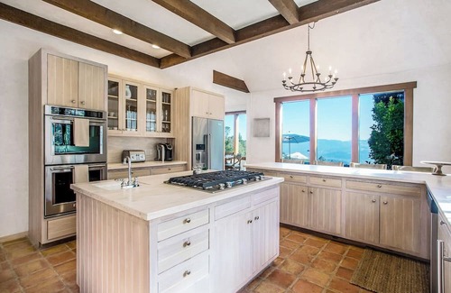 Angwin House | Very private, oversized vineyard Estate, 5 bedrooms, views over Napa Valley pool