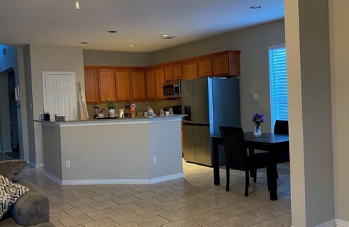 Pearland House | Upscale Pearland Home in Prime Location! Unique and Spacious!