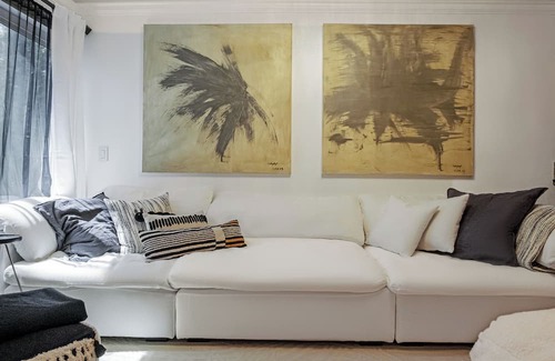 Lake Forest Condo | Artistic Forest View Room
