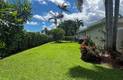 Homestead House | Charming 3-bedroom house with WiFi and AC in Homestead