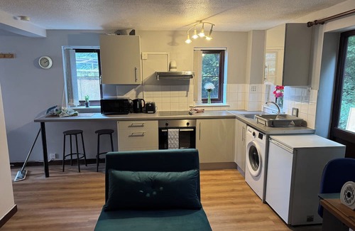 Amersham Apartment | One bed ground floor apartment 2 mins walk from the Met line