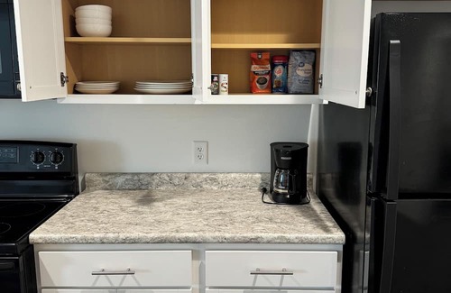 Ludowici House | Charming 2-bedroom townhome with AC, WiFi in welcoming Ludowici