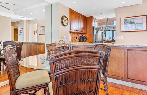 Lahaina Apartment | Stunning Kaanapali Oceanfront!