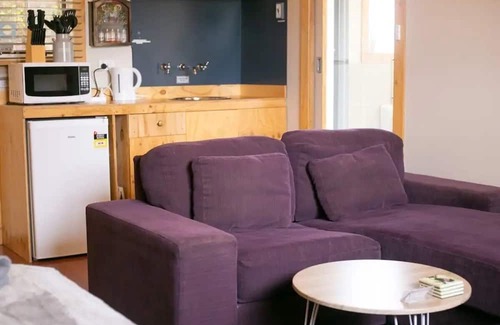 Staverton Apartment | 3 Hills@The Good Place. 小屋 @ 好地方. Inc breakfast