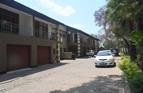 Lusaka Apartment | Charming Apartment w/Pool, 950m to Munali Mall – Cozy Stay for Families/Couples