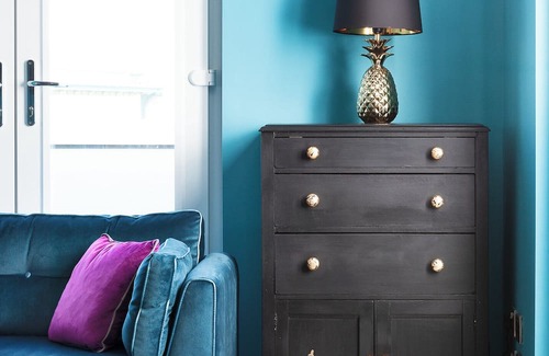 Hull Apartment | Sky Marina Suite- Our stunning and stylish Penthouse on the Marina
