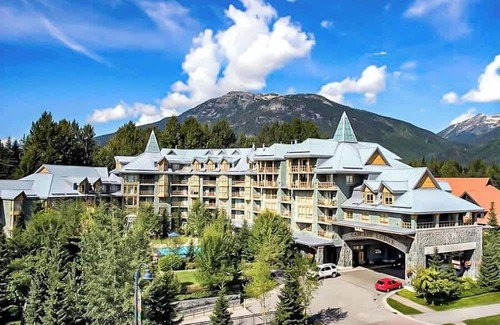Whistler Cay Heights Apartment | Spacious Two Bedroom Apartment in Whistler - 530