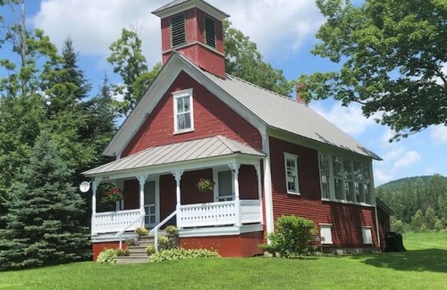 Craftsbury House | Ann’s Schoolhouse in beautiful Vermont