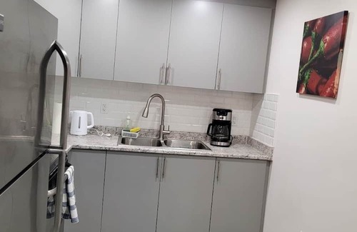 Glen Abbey Apartment | Cozy Guest Suite n