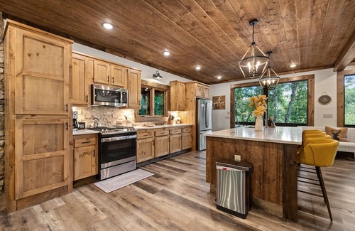Blue Ridge Cabin | Teresa's River Retreat in Blue Ridge Ga
