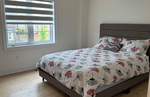 Guildford House | Winter Warm Up Deal- 20 Mins to Langley, Downton, Airport