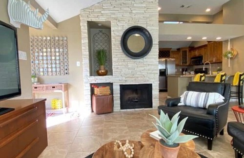 Barker House | 20 mins to HOU -Exquisite Getaway w/Max Amenities