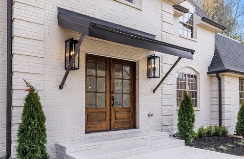Forest Hills House | Charming 5-Bedroom Oasis in Nashville with AC & WiFi – Perfect for Groups!