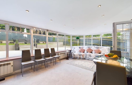 Marlow House | Marlows Diamond 4 Bedroom Home
