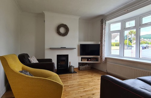 Newcastle Cottage | Mourne Hikers' Cottage is a cosy cottage, nestled at the foot of the Mournes