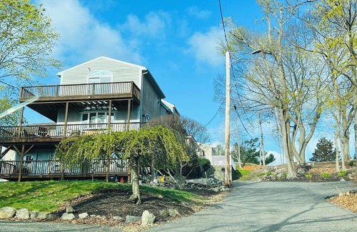 Swampscott House | Vista Del Mar: Charming 4-bedroom house in Swampscott