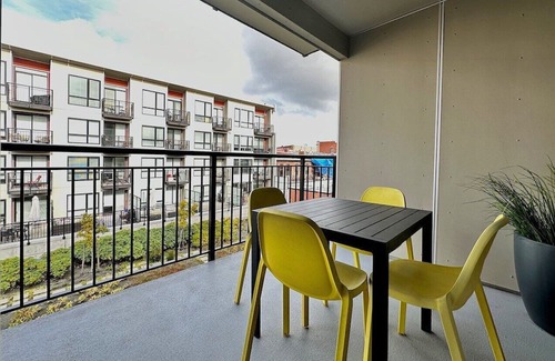 Inner Harbour Condo | Stylish Spotless One Bedroom Downtown! Includes Parking
