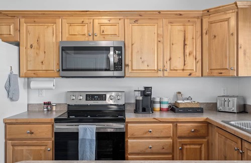 Maeser House | Escape to our Family-Friendly Work and Stay Oasis