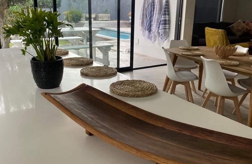 Claremont House | Beautiful home with Pool and views of Table Mountain