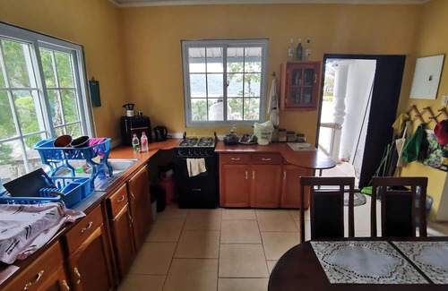 Las Cuevas Apartment | Trinidad Ocean view Guesthouse