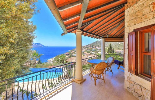 Kas Villa | Kaş Yarımada Villa Cindy Ortak Havuzlu