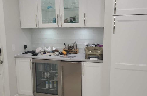 Sarasota Condo | DON'T FIGHT FOR PARKING! BEACH FRONT CONDO WITH GULF VIEWS! Modern, 2-bedroom
