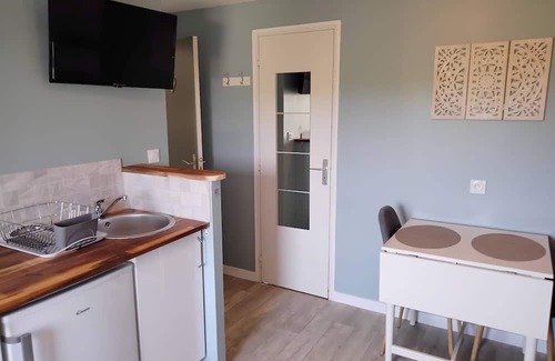 Plonevez-Porzay Apartment | Appartement #2 Dans Hôtel à 150m de la Plage et du Gr34