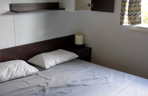 Canet-de-Salars House | Camping 4 étoiles - Parc aquatique - ccaaaba