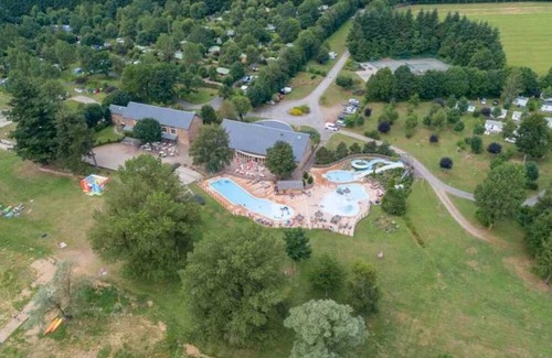 Canet-de-Salars House | Camping 4 étoiles - Parc aquatique - ccaaab0