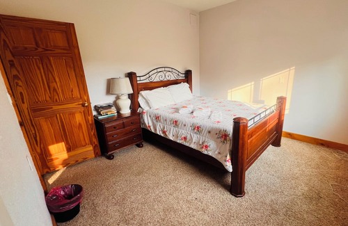 Nemo House | Charming 3-bedroom House with WiFi in Serene Nemo