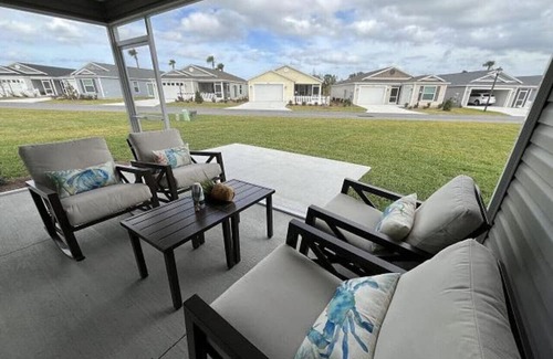 Okahumpka Villa | Pools, Golfs and Many More Amenities to Enjoy The Villages