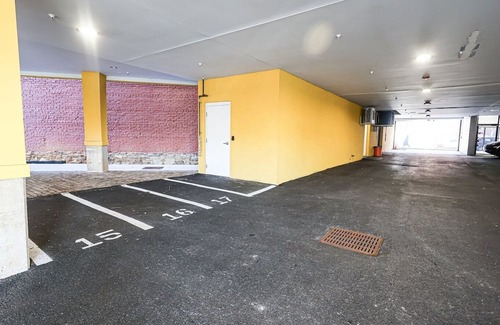 Brewerytown Apartment | Imagine a stylish escape in Glenwood, the epitome of urban luxury