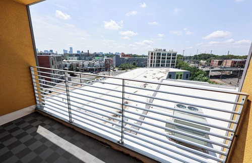 Brewerytown Apartment | Imagine a stylish escape in Glenwood, the epitome of urban luxury