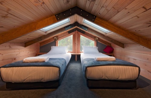 South Bruny House | Cloudy Creek Cottage ~float in serenity!