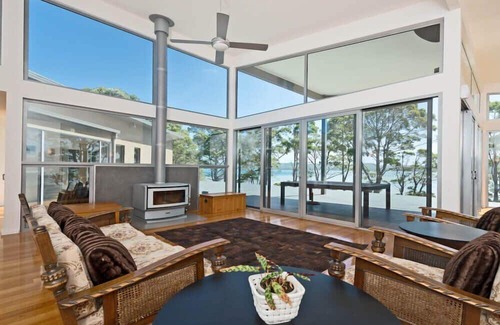 South Bruny House | Cloudy Bay Lagoon Estate ~ Architecturally designed home