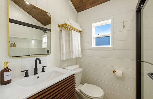 Lake City Other | Two Stylish Cabins Nearby Springs