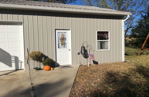 Nortonville House | Brown’s cozy bungalow with AC in charming Nortonville
