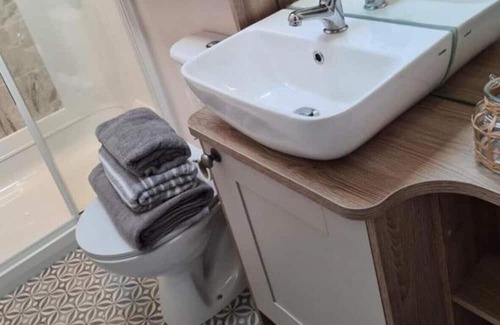 Blackpool Cabin | Tranquil Lodge Escape in Blackpool