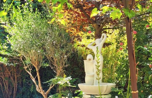 Tavernes House | Demeure Vigneronne de 280m² Avec Jardin. 5 Suites Dont une Double, 12 Couchages