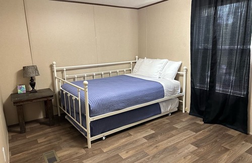 Jasper House | Secluded 2 bedroom 1 bath in the Ozark's - 3 minutes from the Buffalo River!