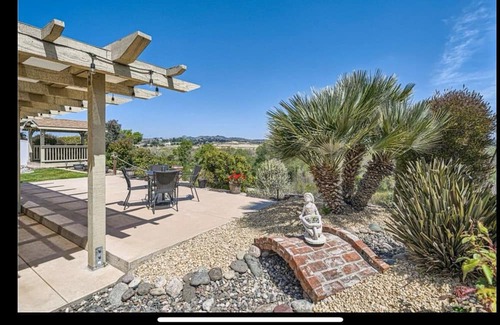 Guajome House | Charming 1-bedroom with private bathroom and amazing view with AC, WiFi