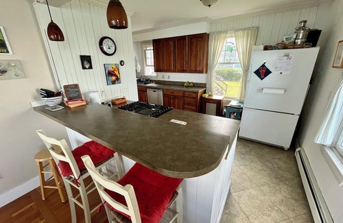East Deering Cottage | Welcome to The Villa! Charming oceanfront cottage right in Portland
