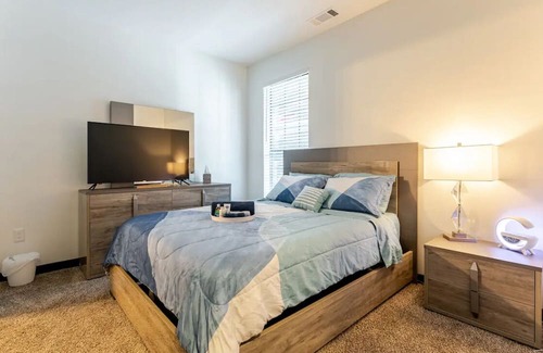 New Pathways Apartment | NEW Midtown/Downtown Apartment home