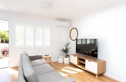Pottsville Apartment | PottsVillas ~ Beautiful 2BDR unit in Pottsville