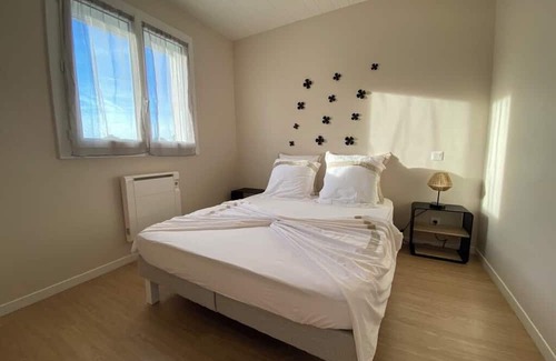 Chasseneuil-du-Poitou House | Maison Martigny A - Parking Privé - Proche Futuroscope et Aquascope