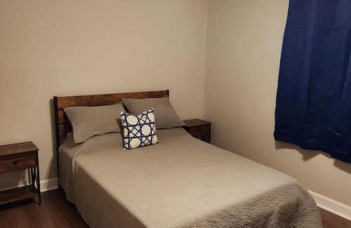 Denham Springs House | Simply Stay sleeps up to 8 people and is conveniently located right off the I-12