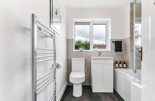 Welford House | NEW - Cosy 3-Bed Home in Leicester