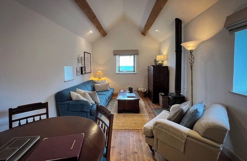 Flagg House | Retreat to the middle of everywhere! The Byre, relax and rewind home-from-home