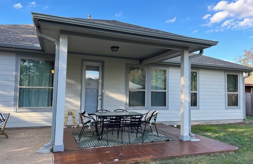 Round Rock House | BOHO Style 5BR Social House LUXE Round Rock