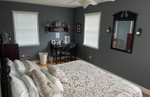 Canton House | 4500 Sq ft Large 5 Bedroom 4 Bath Home Close to Colleges